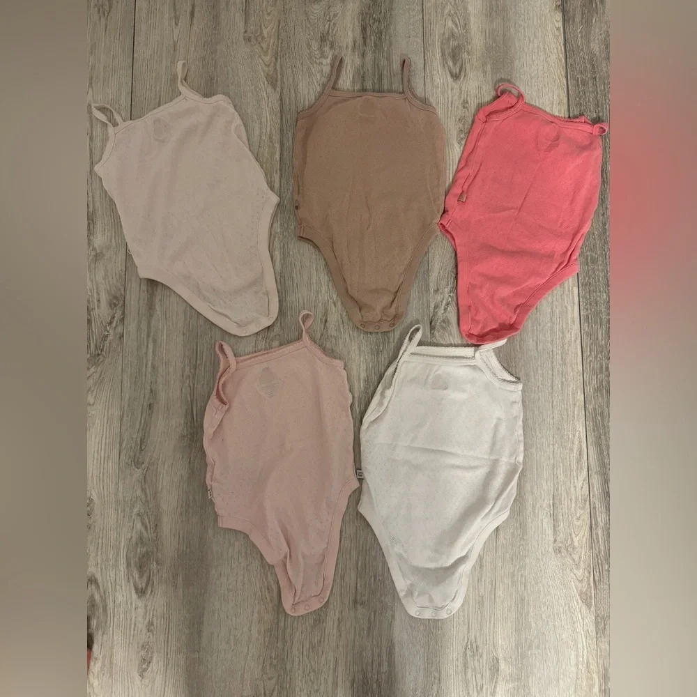 Baby gap first favorites organically grown cotton girl size 6-12 onesies